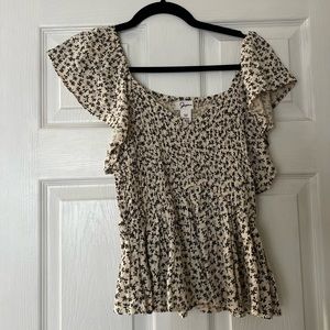 Black and White Floral Ruched Blouse